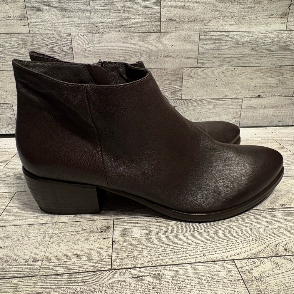Mariano Kenz Dark Brown Ankle Booties